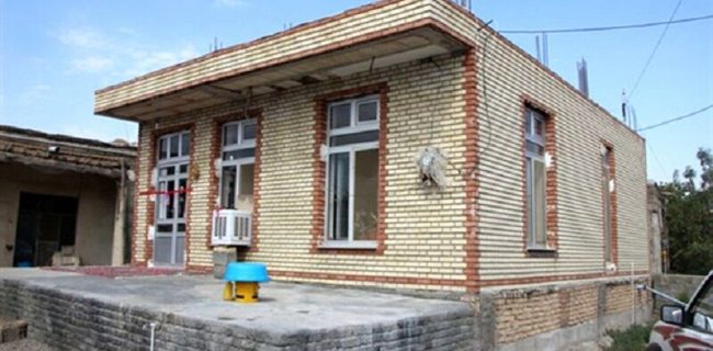 نیکوکار سنندجی ۵ خانواده نیازمند را صاحب خانه کرد