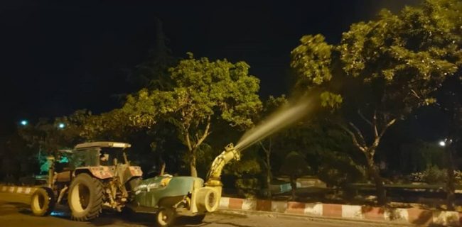 عملیات سمپاشی بهاره درختان در سنندج آغاز شد