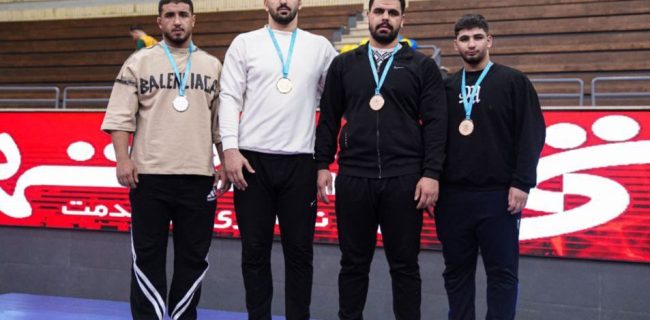 دلاوران کشتی کردستان ۲ مدال گرفتند