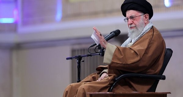 آمریکایی‌ها با تهدید برابر ملت ایران به‌جایی نمی‌رسند