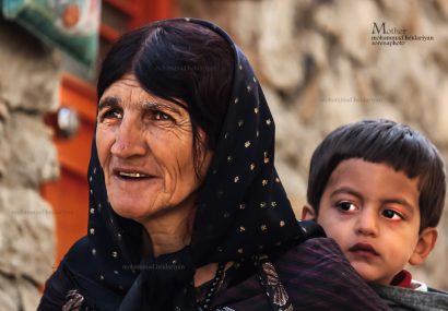 ستایش مادران کرد؛ نماد ایثار و استواری ستایش مادران کرد؛ نماد ایثار و استواری