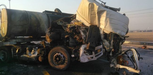 تاتکر گاز مایع در محور سنندج سروآباد واژگون شد تاتکر گاز مایع در محور سنندج سروآباد واژگون شد