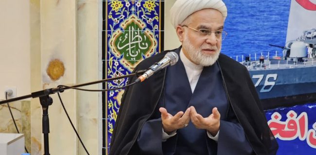شهدای ناو دنا الگوی ایثار ماندگارند