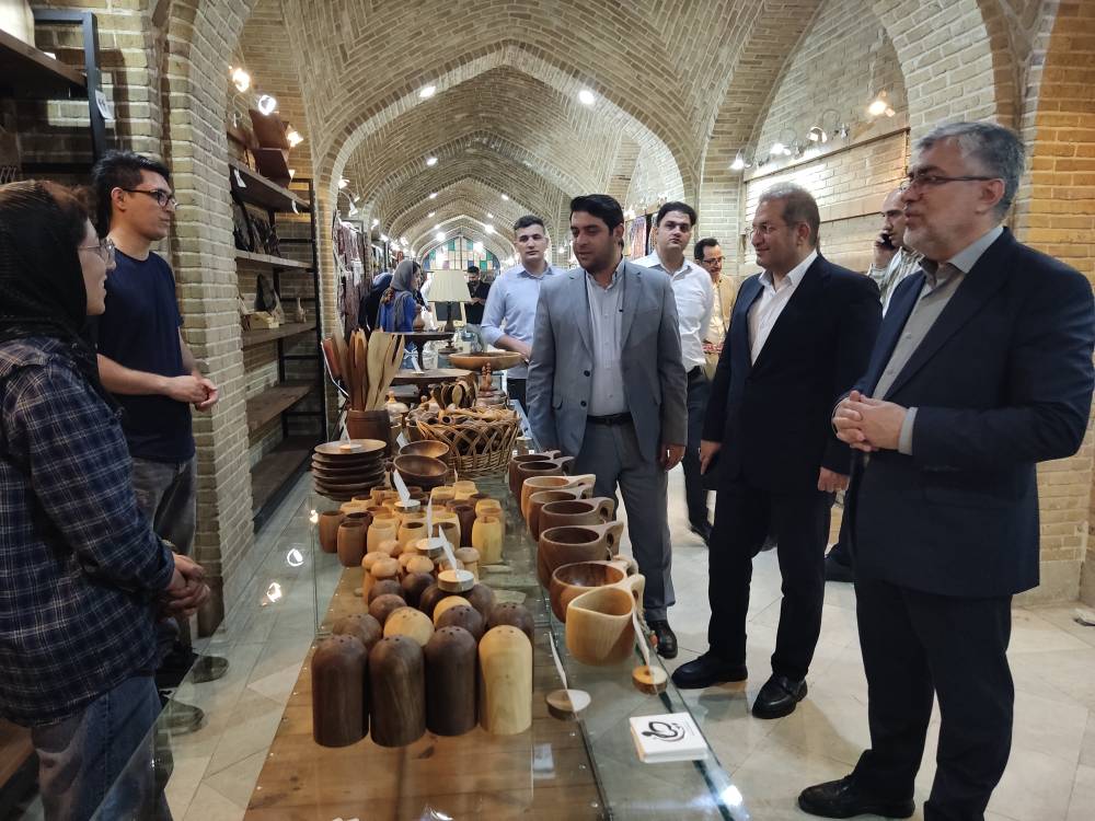 ایجاد بازارچه صنایع دستی در سنندج ایجاد بازارچه صنایع دستی در سنندج