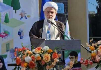 علم و ادب، چراغ راه دانشآموزان علم و ادب، چراغ راه دانشآموزان